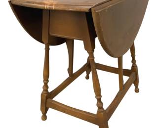 4768 - Anitque Drop Leaf Table - As Is - 27 x 37 x 31