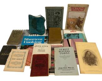 5583 - Lot of Assorted Vintage Books
