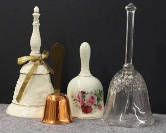9119 - Set of 4 Assorted Bells