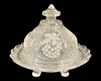 6819 - Footed Glass Butter Dish - 7.5 x 7