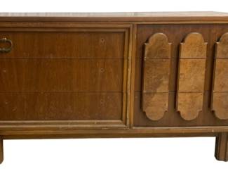 6232 - Vintage Mid-Century 6 Drawer Dresser (Description): 30 x 54 x 19, Missing Hardware
