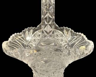 5818 - Hofbauer "The Byrdes" Crystal Basket (Description): 11 x 6 x 8.5