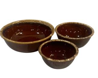 5938 - 3 Hull Pottery Mixing Bowl Set - 10.5" Round