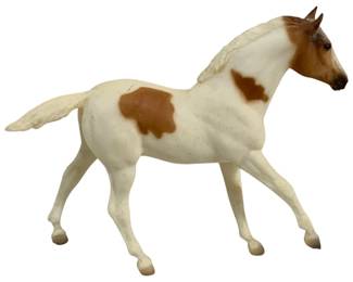 1823 - Breyer Chestnut Pinto - 8.5 x 6 x 2