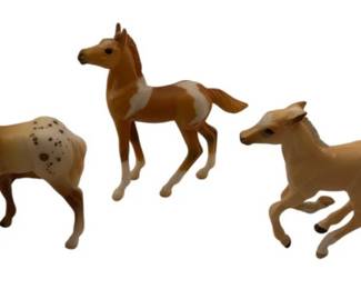 1834 - 3 Breyer Cantering, Scratching & Standing Foals (Description): 2.5 x 2.25 x 1