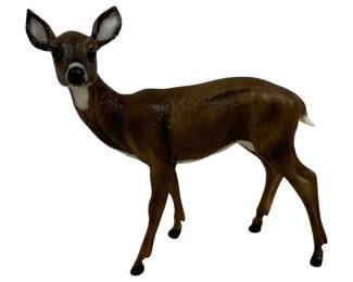 1785 - Breyer White Tailed Deer - 6 x 6.5 x 1.5