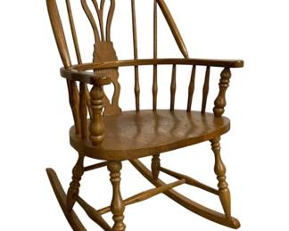 7557 - Antique Windsor Rocking Chair - 39 x 23 x 28