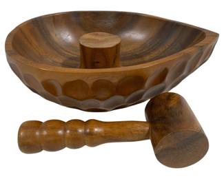6768 - Nutcracker & Nut Bowl - 8 x 3, 12 x 4 x 8.5