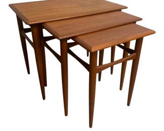 6226 - Mid-Century Nesting Set of 3 Tables (Description): Very Clean. 19 x 23 x 16