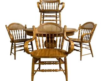 7567 - Vintage Dining Set Solid Oak Table w/ 4 Chairs (Description): w/ Leaf Table - 28 x 62 x 47 Chairs - 34 x 24 x 19