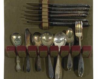6880 - 27pc National Silver Flatware Set