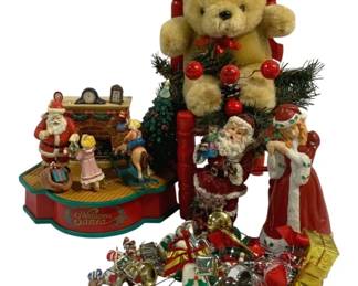 6641 - Lot of Assorted Christmas Decoration Items