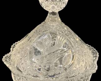 5798 - Hofbauer "The Byrdes" Crystal Bowl w/ Lid (Description): 9 x 7