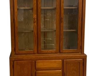 6254 - Vintage Bassett Mid-Century China Cabinet (Description): 2 Piece Cabinet, Wood Repeling on side - 77 x  50 x 17