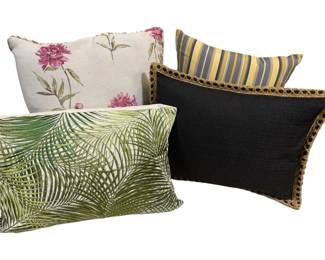 1453 - 4 Decorative Throw Pillows (Description): 18 x 18 - largest one