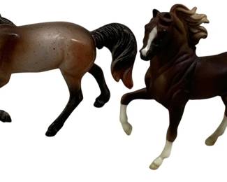 1723 - Breyer 2 Pc Morgan and Mustang (Description): 3 x 3 x 1