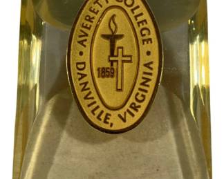 6087 - Averett College Paperweight - 2.75 x 3.75 x 1.5