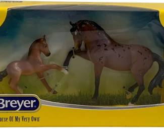 1719 - Breyer Stablemates Club 2026 Arroyo & Baja w/foal (Description): in original box 3 x 2.5