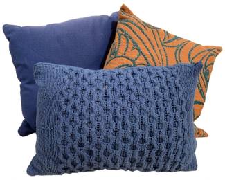 1452 - 3 Decorative Throw Pillows - 18 x 20