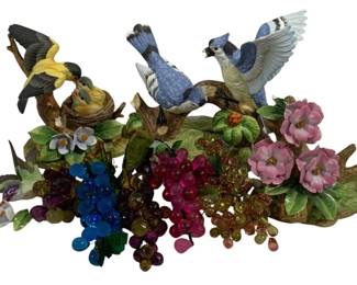 6895 - Lot of Assorted Decor Bird Items