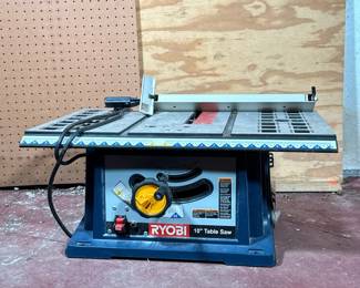 RYOBI TABLE SAW WITH RIP FENCE