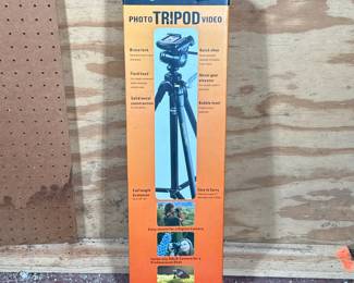 VANGUARD PHOTO AND VIDEO TRIPOD WITH FLUID HEAD