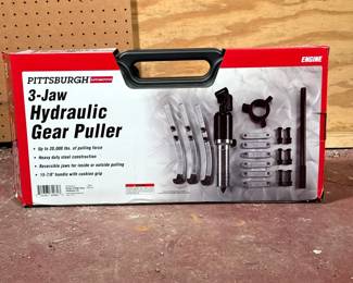 PITTSBURGH AUTOMOTIVE 3-JAW HYDRAULIC GEAR PULLER SET