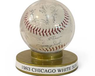 Team Autographed CHICAGO WHITE SOX 1983 Baseball