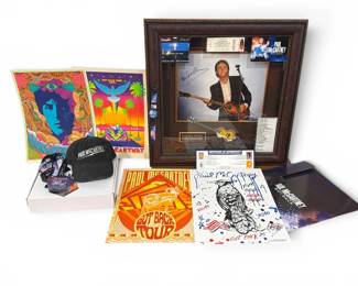Collection PAUL MCCARTNEY Exclusive Autograph, VIP Poster & Passes
