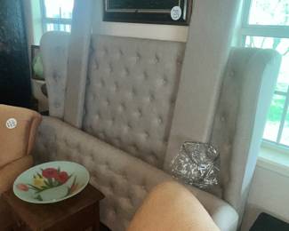 PADDED QUEEN BED