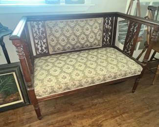 ANTIQUE SETTEE w/ BEAUTIFUL TAPESTRY UPHOLSTERY