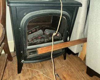 PAIR OF ELECTRIC ROOM HEATERS