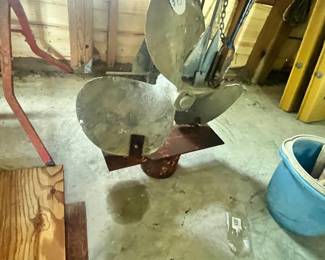 LARGE BOAT PROP