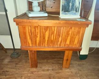 CUSTOM MADE VINTAGE PINE END TABLE