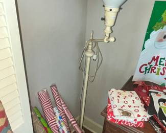GREAT OLD FLOOR LAMP