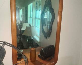 VINTAGE WALL MIRROR