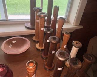 COLLECTION OF VINTAGE TEXTILE SPOOLS