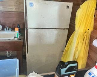 ANOTHER GOOD 2-DR FRIDGE