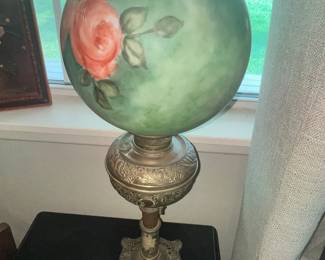 WONDERFUL ANTIQUE ELECTRIFIED OIL LAMP