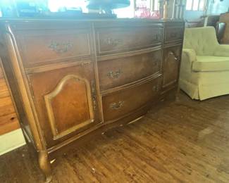 VINTAGE BASSETT BUFFET