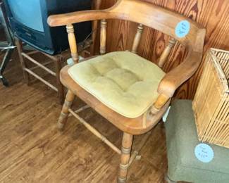 OLD CAPTAIN'S CHAIR