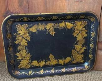 061 18x13vintagehandpaintedtolewaretr
