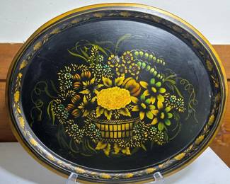 242 vintagehandpaintedtolewaremetaltray
