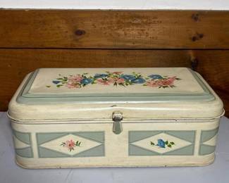 206 vintagemetalboxwithhandpaintedflor