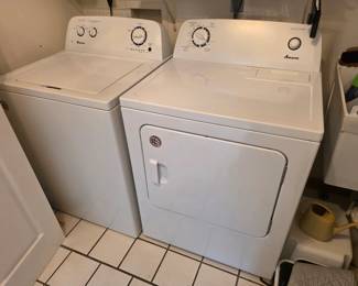 Matching Amana washer and dryer. Sold separately. Both in excellent working condition!