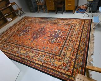 Gorgeous area rug.