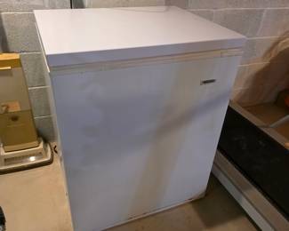 Chest freezer, excellent working condition!