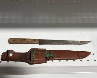 knife with leather cover