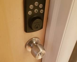Electronic lock