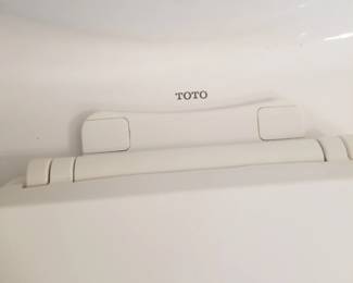TOTO toilet